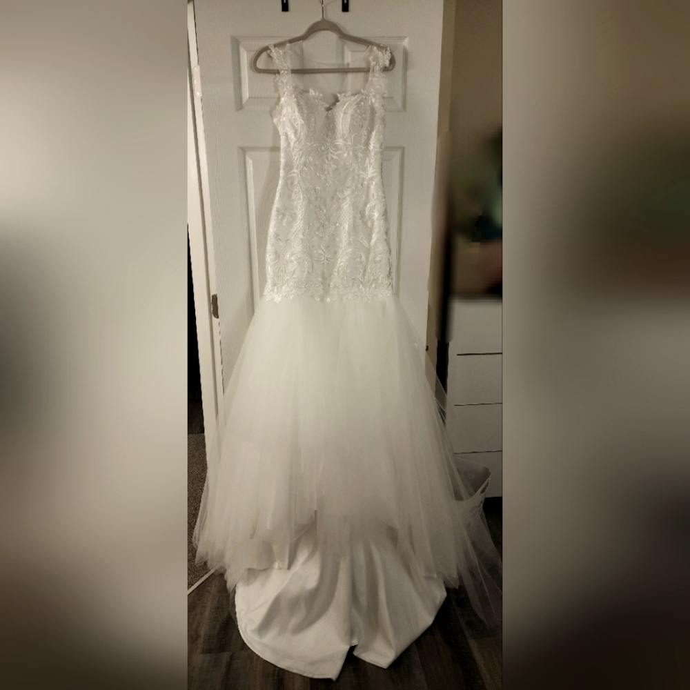 Mermaid Shape Lace Wedding Dress 👰🏼
